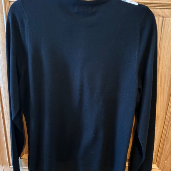 Sweater - Picture 4 of 4